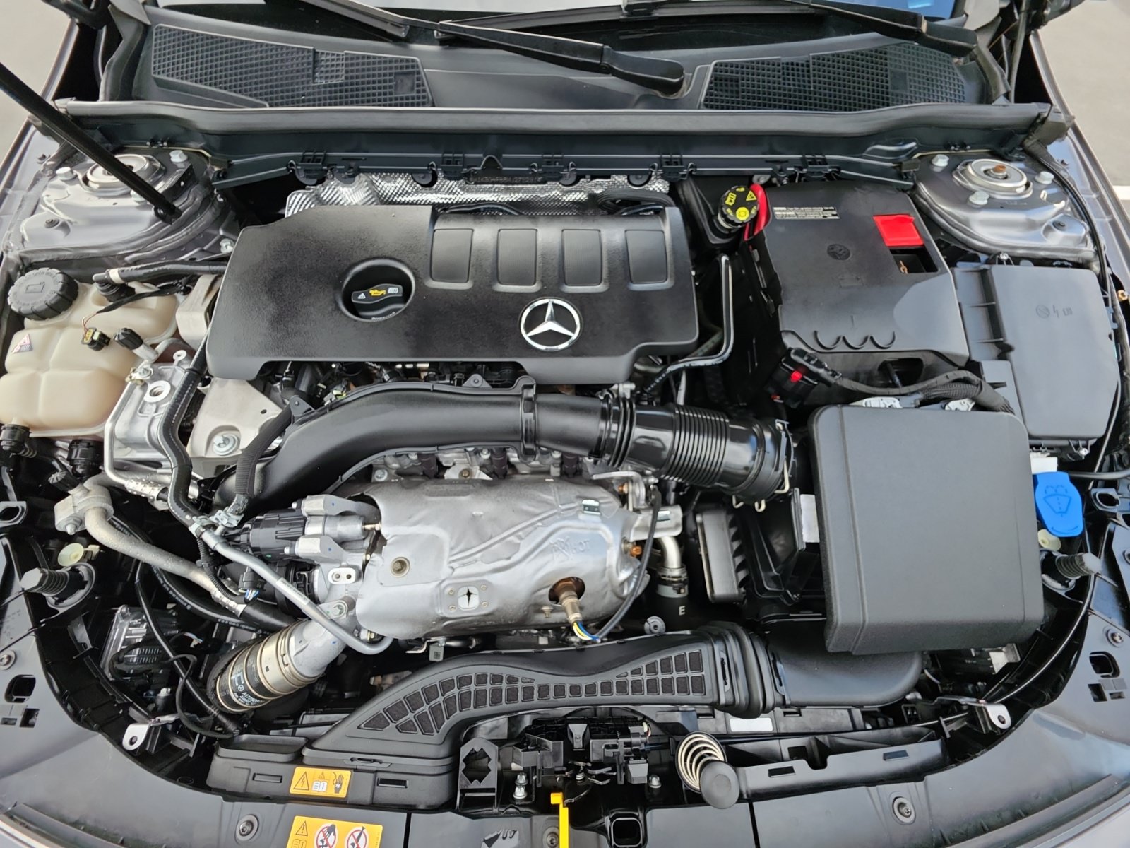 Used 2021 Mercedes-Benz A 220 4MATIC w/ Premium Package image 31
