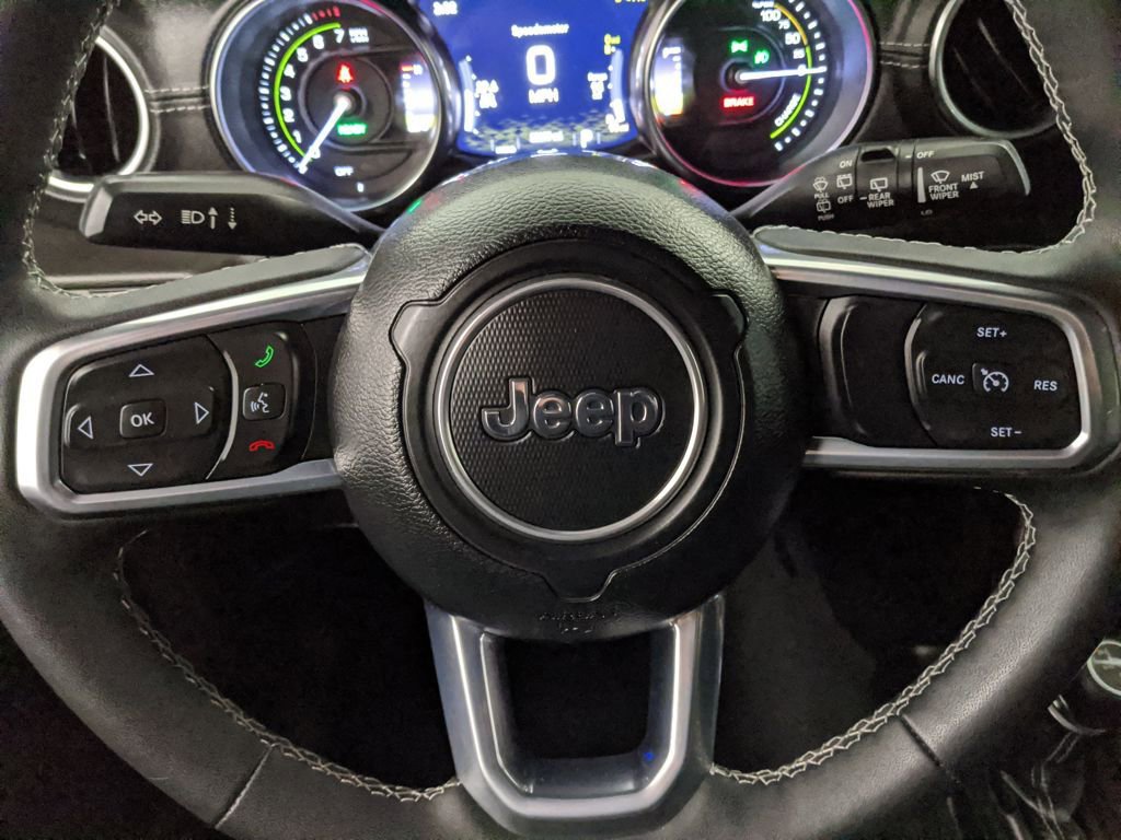 Used 2023 Jeep Wrangler Unlimited Sahara w/ Cold Weather Group image 18