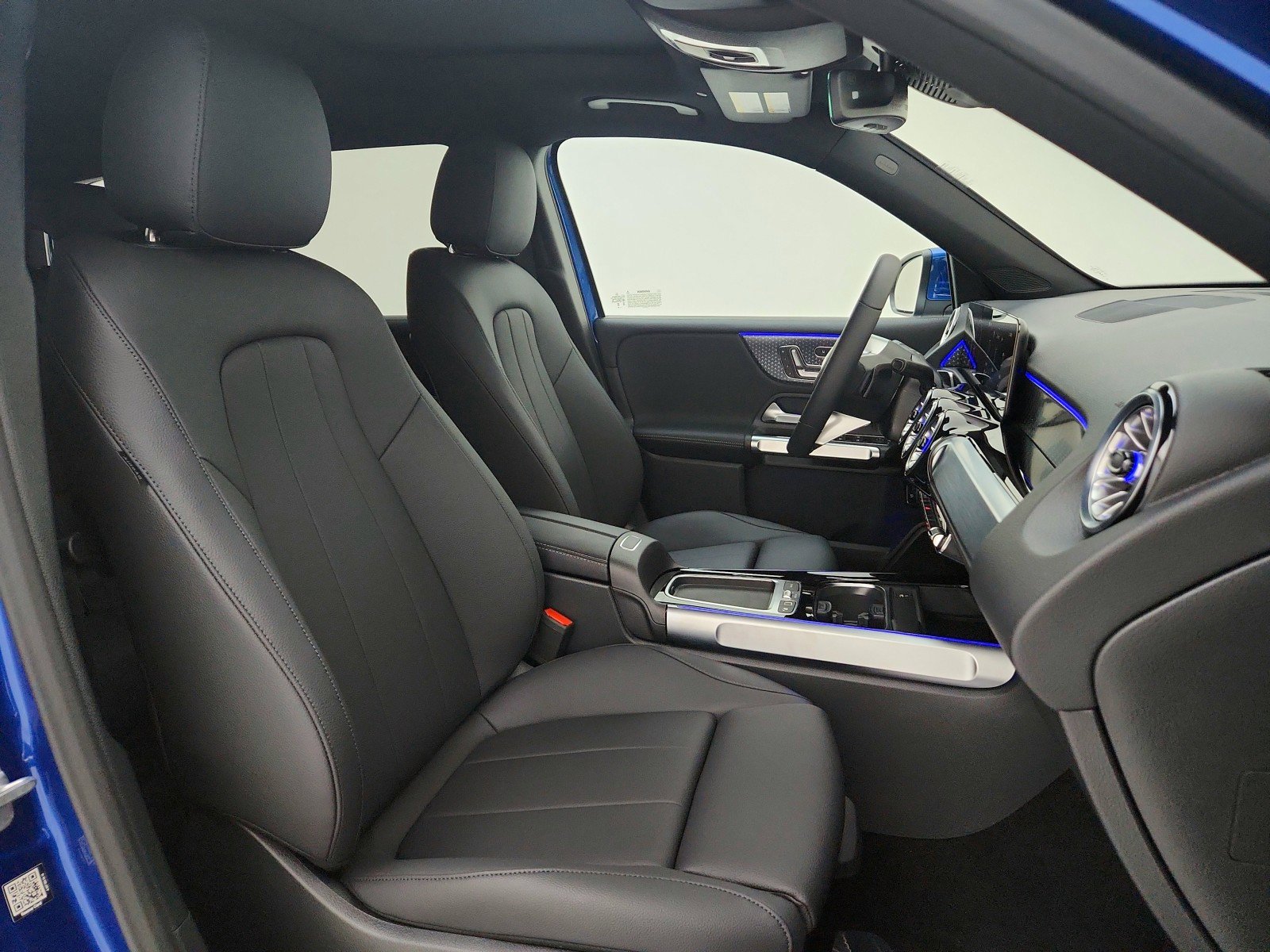 New 2025 Mercedes-Benz GLB 250 image 16