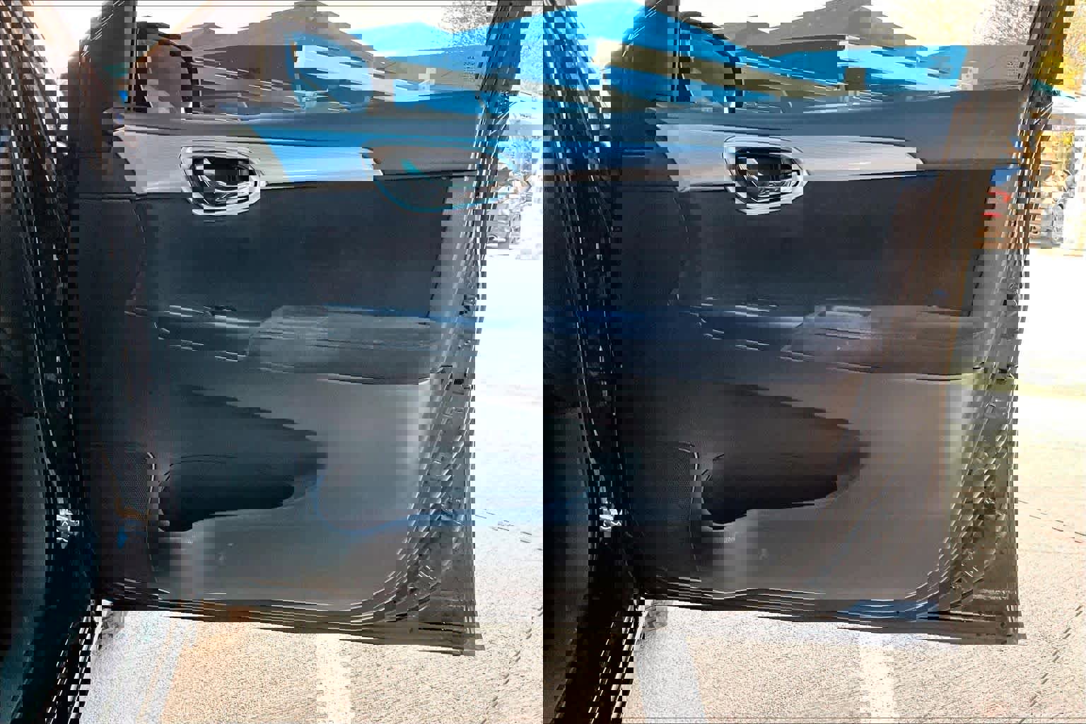 Used 2015 Nissan Sentra SR image 23