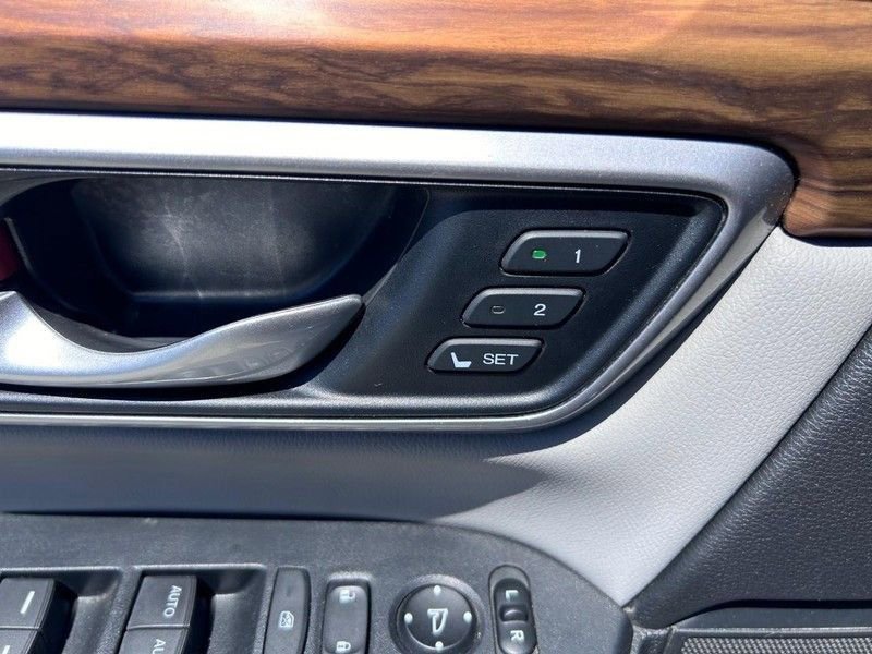 Used 2017 Honda CR-V Touring image 20