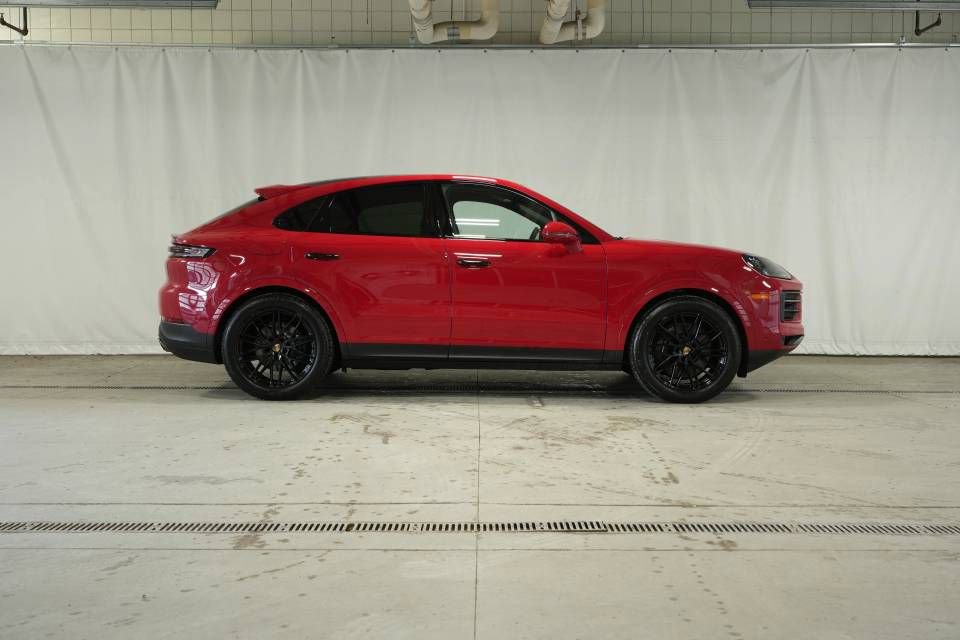 New 2026 Porsche Cayenne Coupe image 8