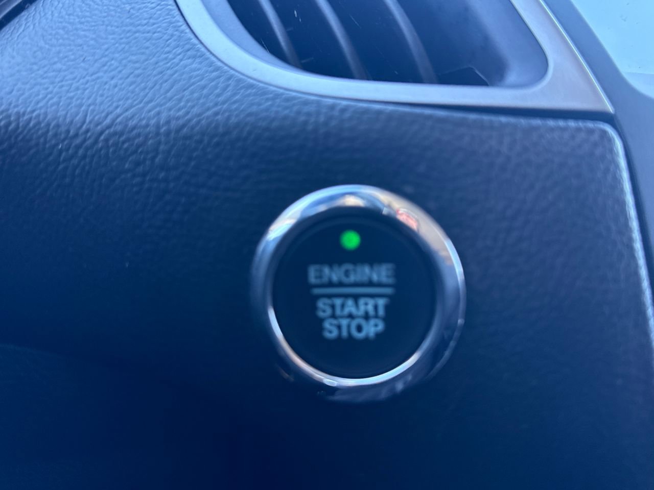 Used 2018 Ford Edge SEL w/ Equipment Group 201A image 30