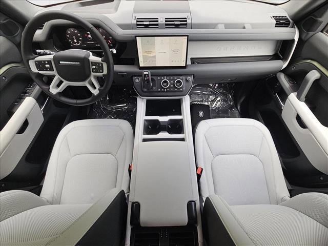 New 2025 Land Rover Defender 110 S AWD/4WD image 17
