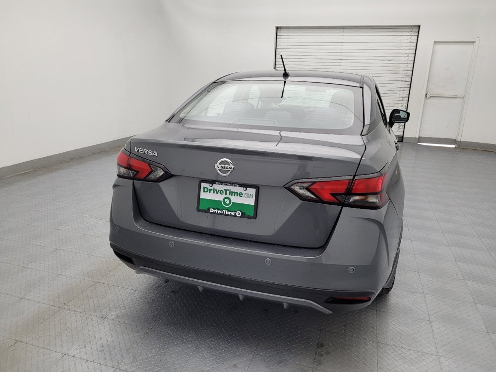 Used 2021 Nissan Versa S FWD image 7