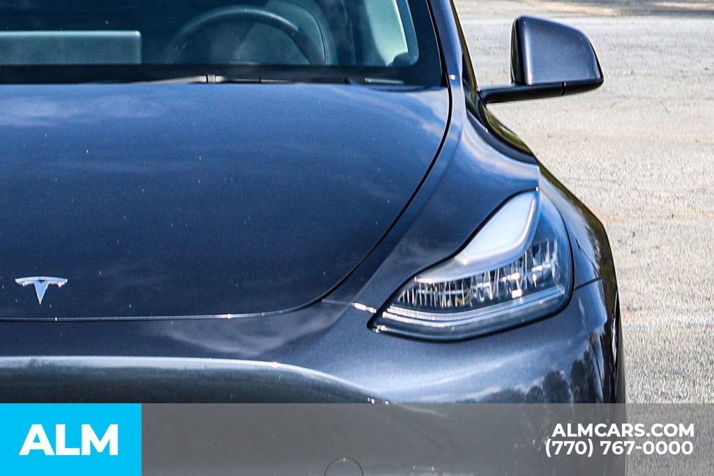 Used 2021 Tesla Model Y Long Range image 15
