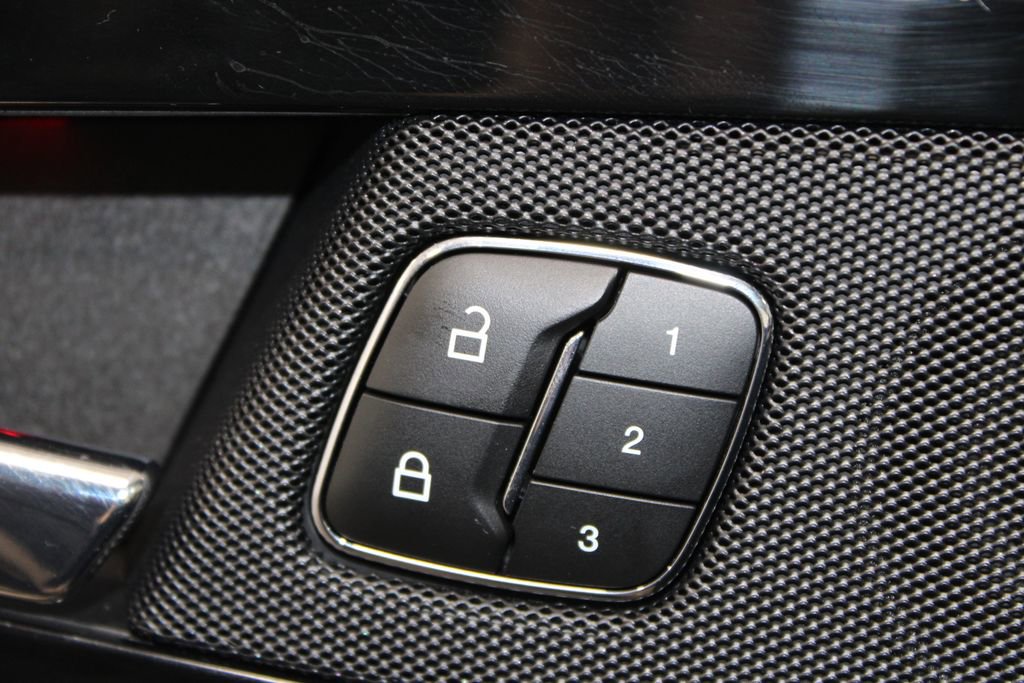 Used 2023 Lincoln Nautilus Reserve w/ Equipment Group 201A AWD/4WD image 42