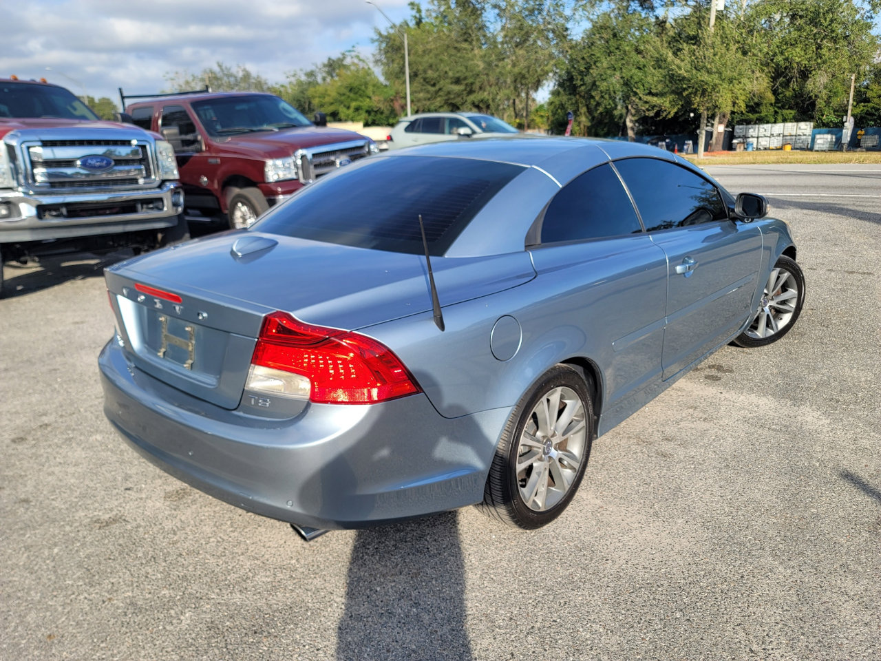 Used 2011 Volvo C70 T5 w/ Convenience Pkg image 7