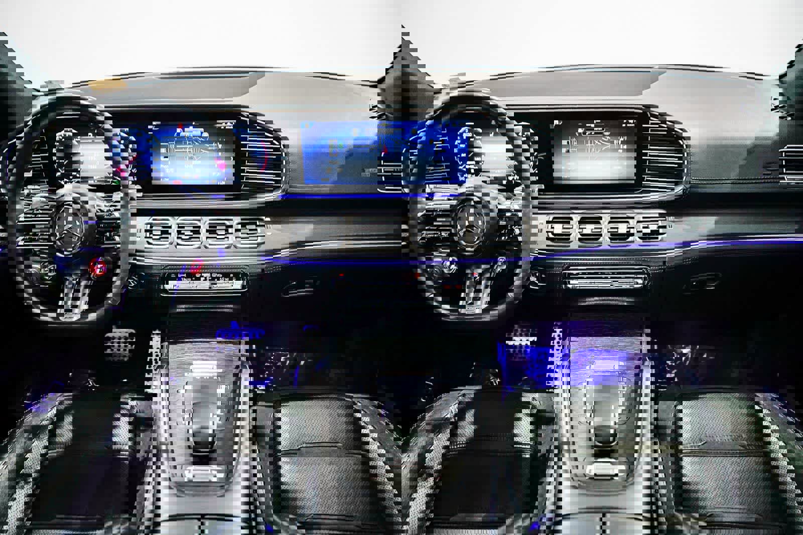 Used 2024 Mercedes-Benz GLE 53 AMG 4MATIC Coupe image 12