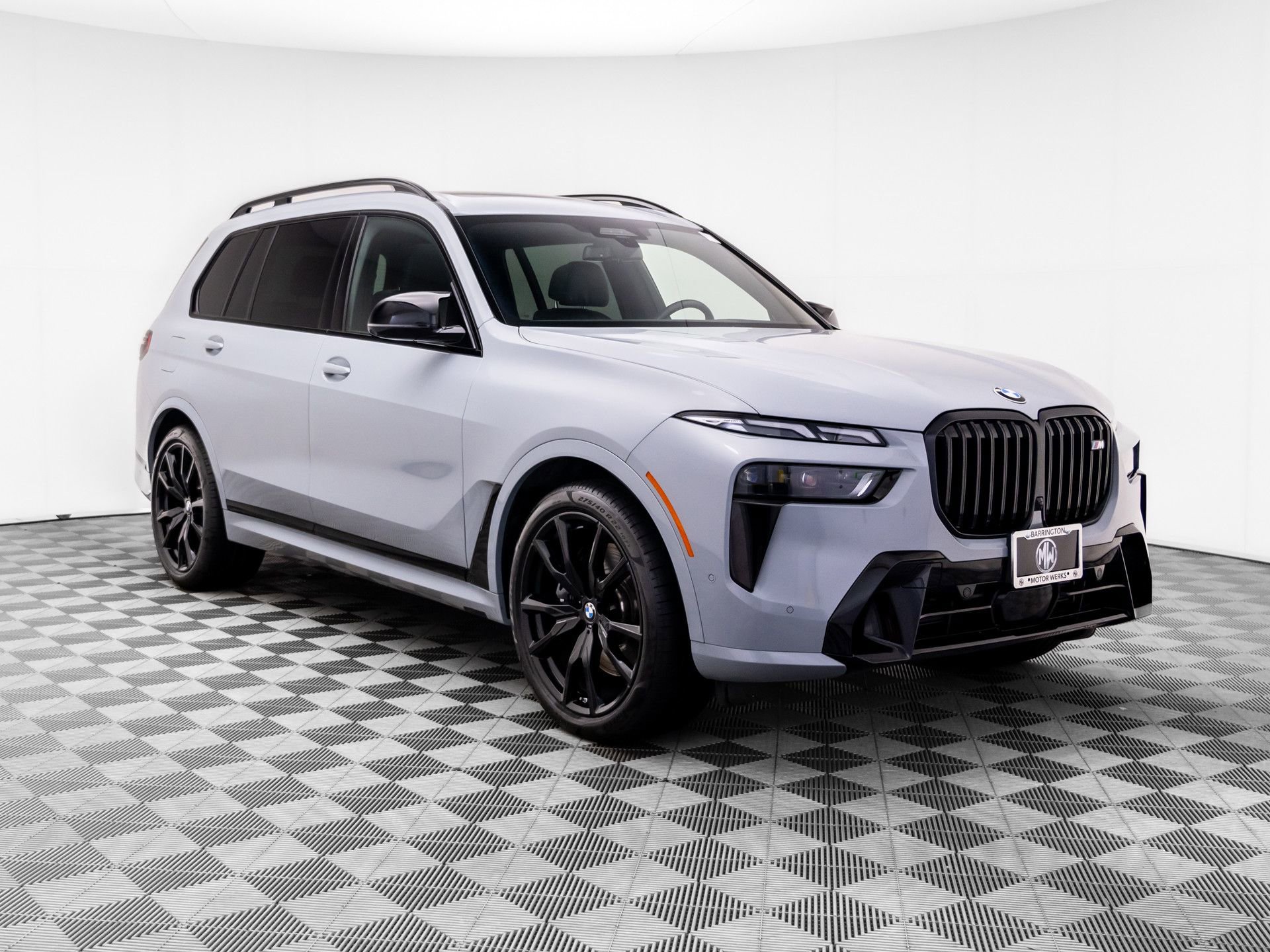 Used 2025 BMW X7 M60i AWD/4WD image 8