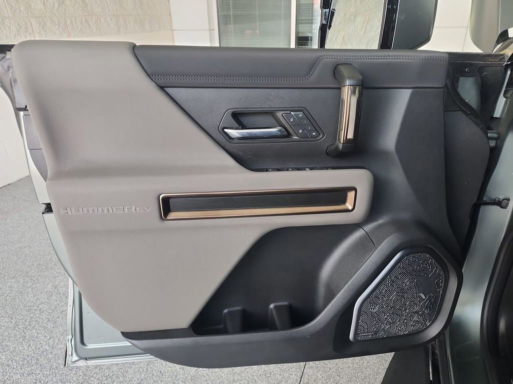 Used 2024 GMC Hummer EV 3X image 22