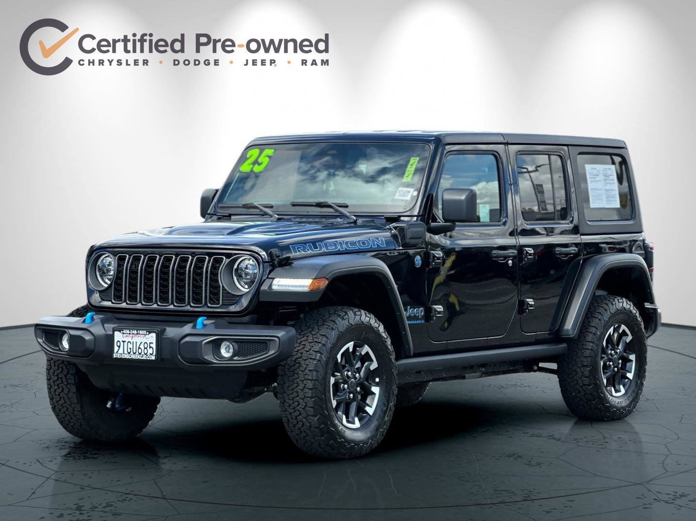 Used 2025 Jeep Wrangler Unlimited Rubicon 4xe w/ Safety Group AWD/4WD image 8