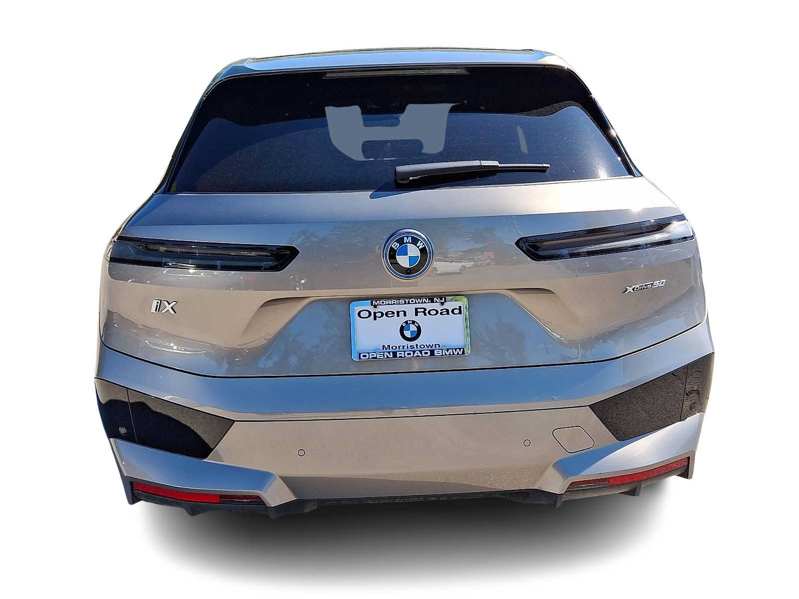 Certified 2024 BMW iX xDrive50 w/ Premium Package AWD/4WD image 5