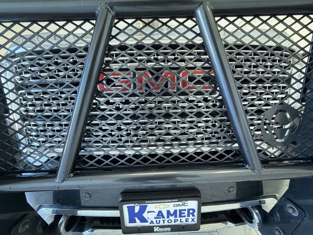 Used 2020 GMC Sierra 3500 Denali AWD/4WD image 32