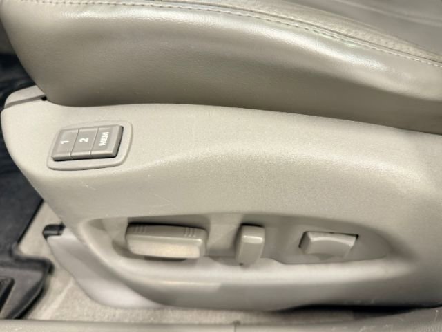 Used 2010 Cadillac SRX Luxury AWD/4WD image 40