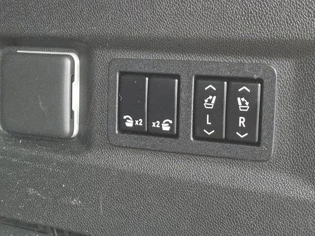 Used 2021 Chevrolet Tahoe Premier w/ Premium Package image 6