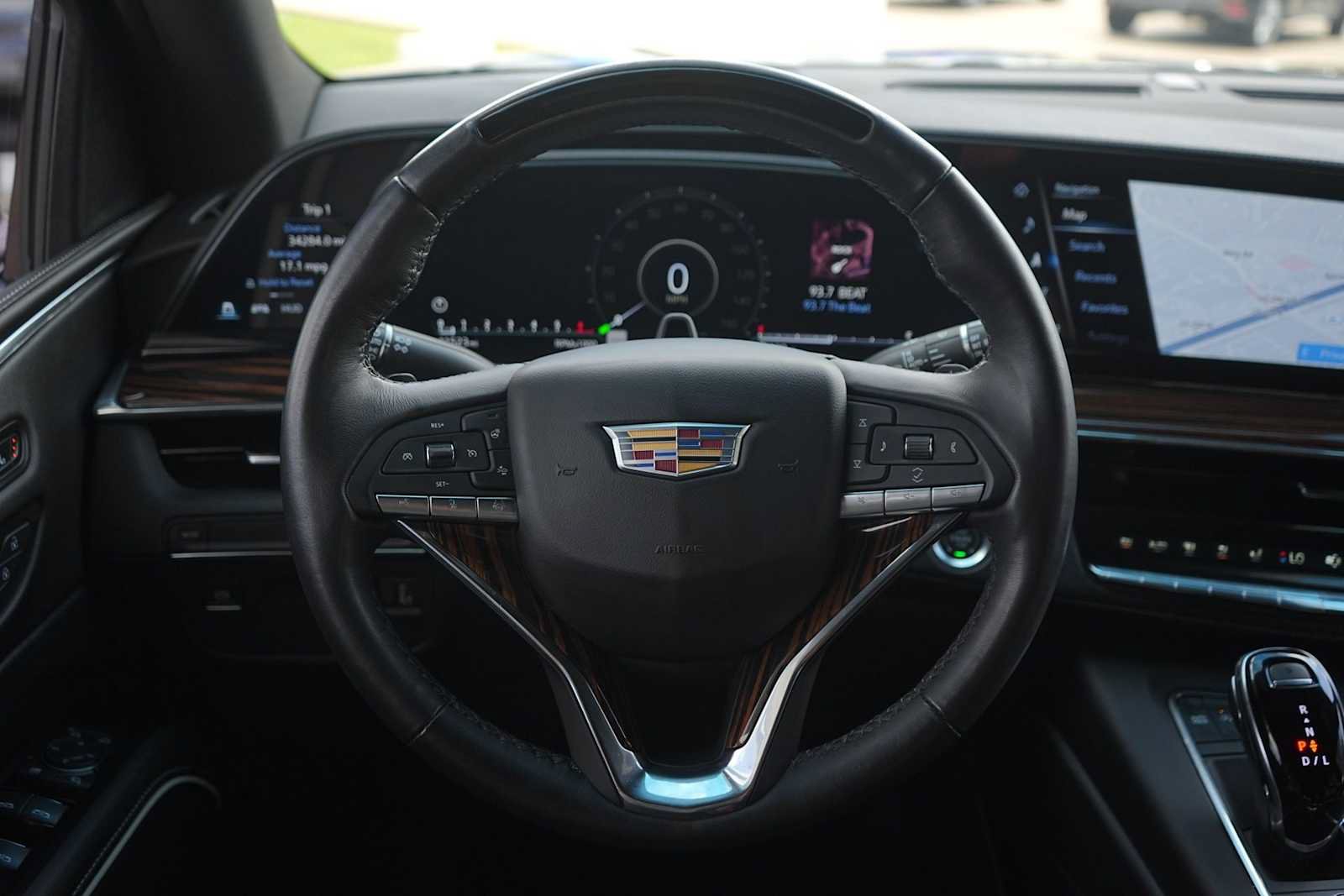 Used 2024 Cadillac Escalade ESV Premium Luxury RWD image 16