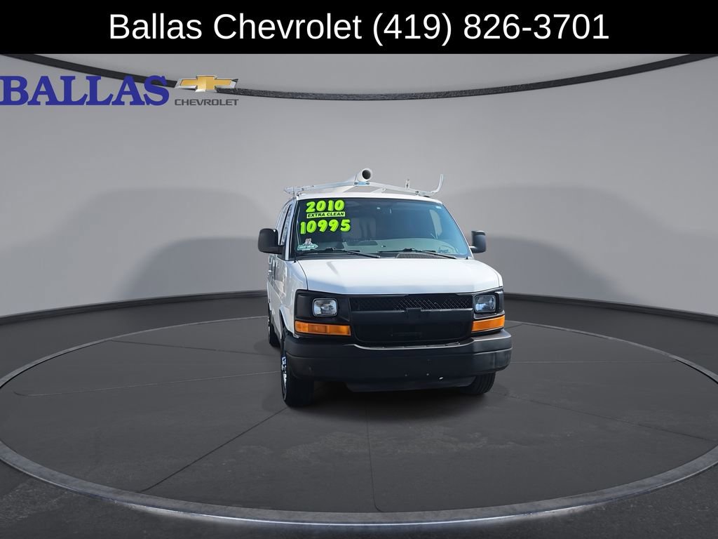 Used 2018 Chevrolet Express 2500 w/ Driver Convenience Package image 3