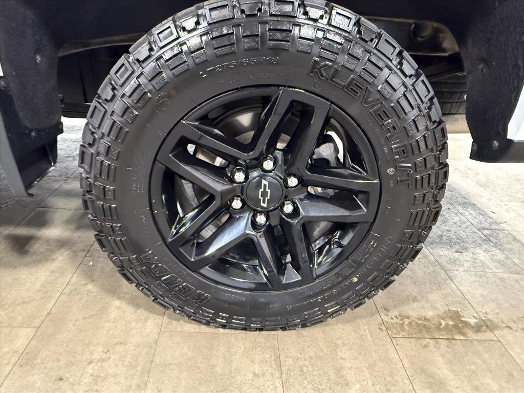Used 2023 Chevrolet Silverado 1500 LT Trail Boss w/ Protection Package image 14