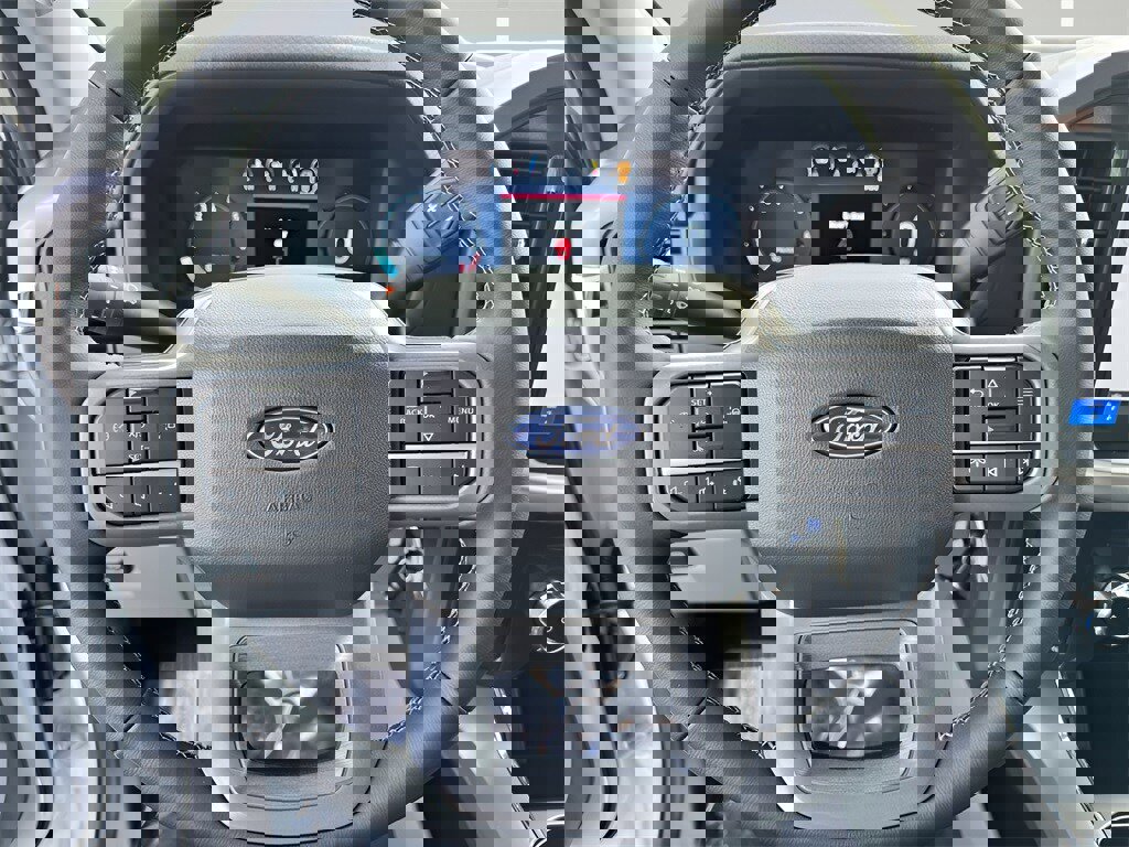 New 2025 Ford F150 XLT w/ Equipment Group 301A Standard image 13