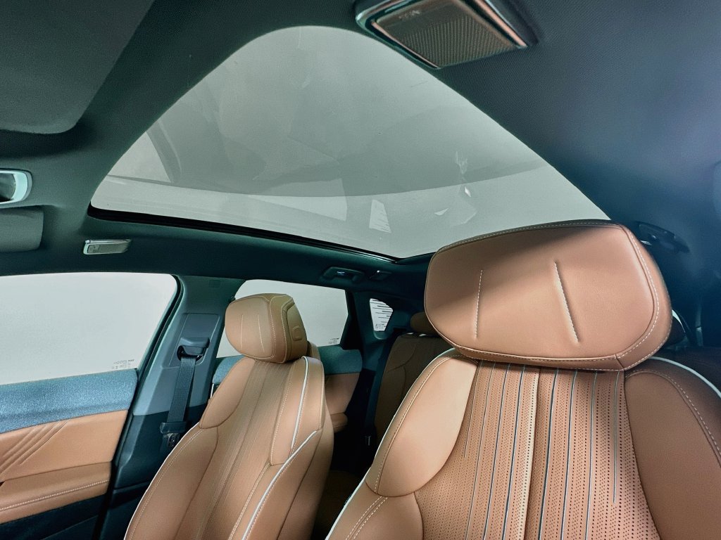 New 2027 Cadillac Optiq Premium Luxury w/ LPO, Floor Liner Package AWD/4WD image 27