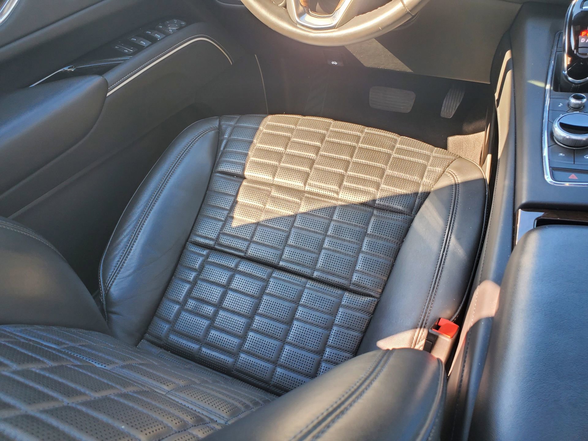 Used 2024 Cadillac Escalade Premium Luxury Platinum image 16