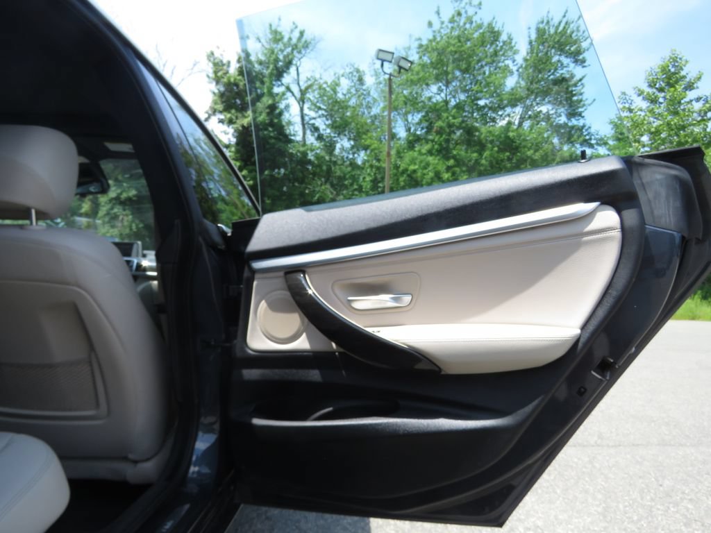 Used 2019 BMW 330i Gran Turismo xDrive w/ Convenience Package AWD/4WD image 15