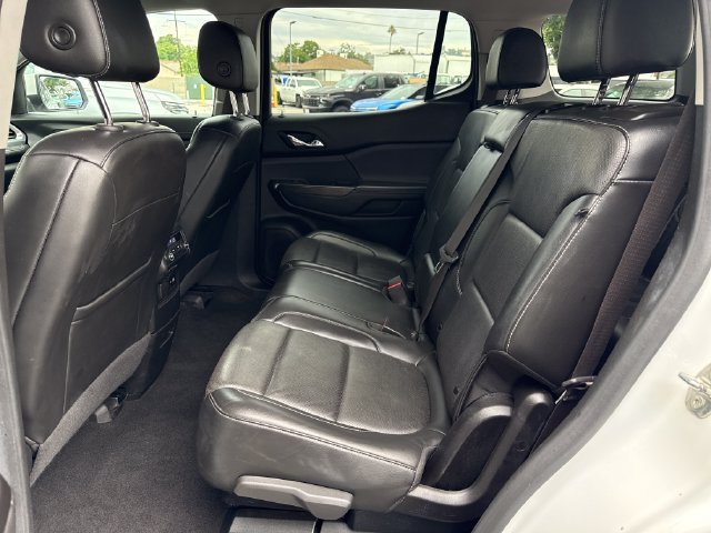 Certified 2023 GMC Acadia SLT FWD image 25