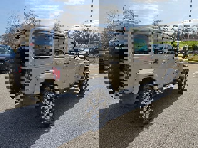 Used 2016 Jeep Wrangler Unlimited Sahara w/ Max Tow Package image 7