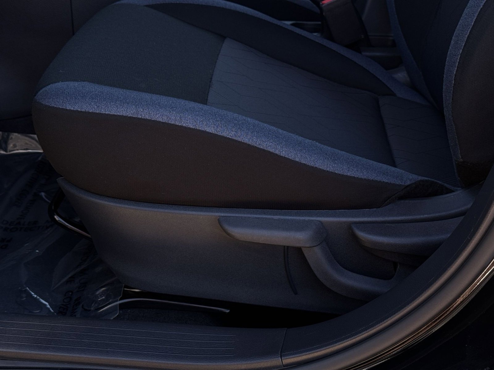 Used 2025 Nissan Versa SV image 14