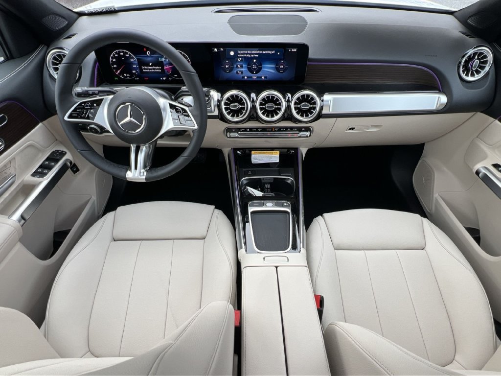 Used 2026 Mercedes-Benz GLB 250 4MATIC image 21