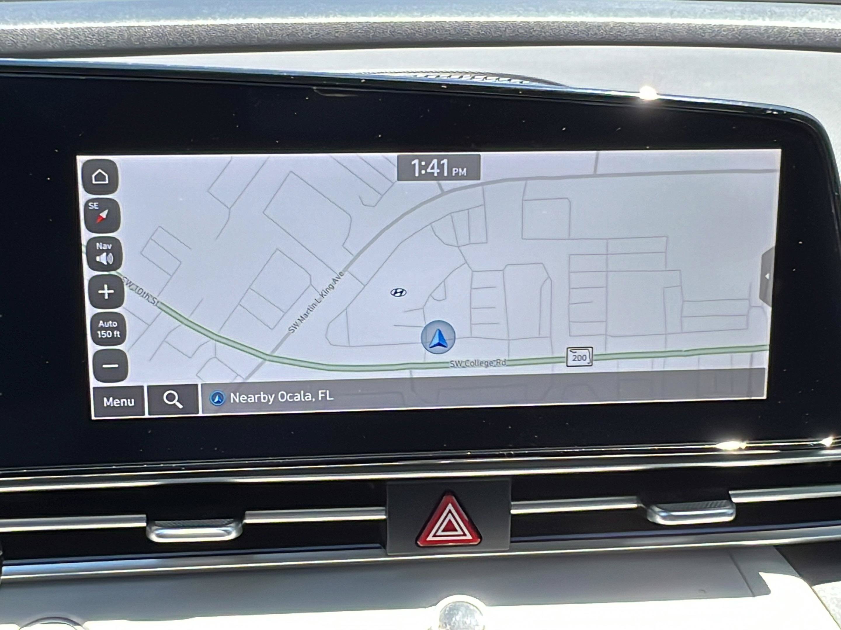 Certified 2025 Hyundai Elantra Limited FWD image 17