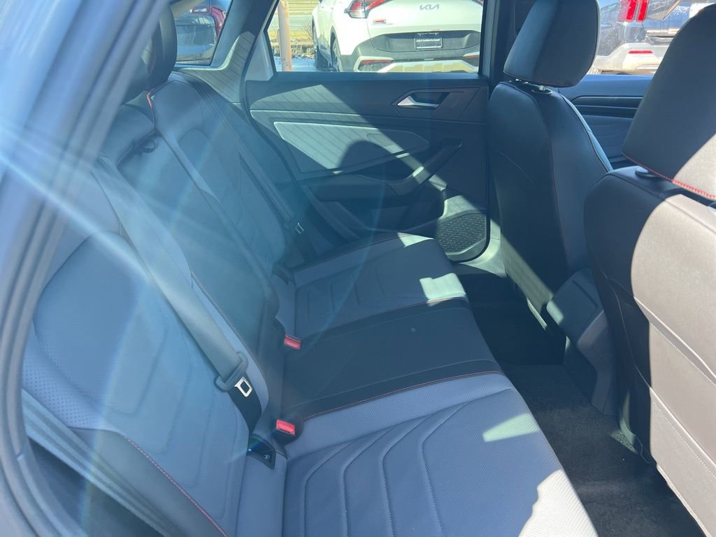 Used 2025 Volkswagen Jetta GLI Autobahn image 14