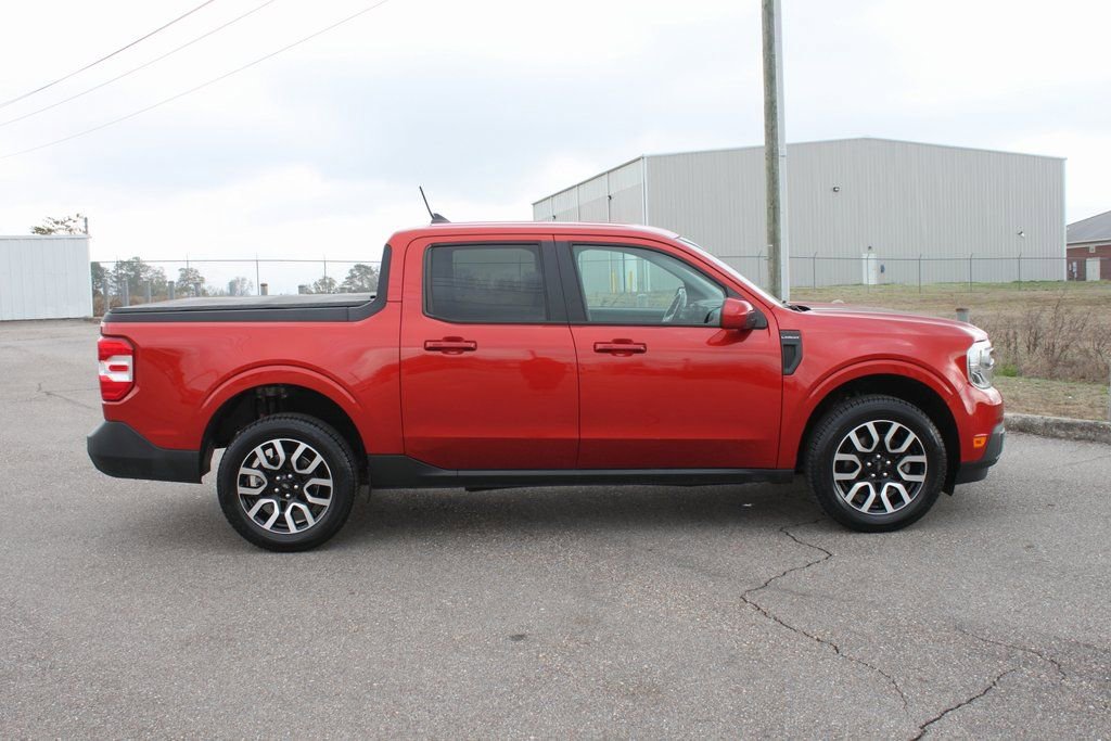 Used 2022 Ford Maverick Lariat FWD image 17