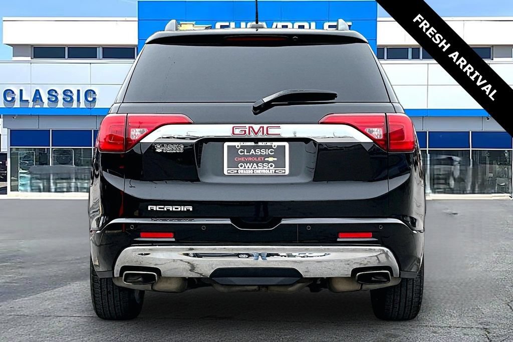 Used 2019 GMC Acadia Denali w/ Technology Package FWD image 6