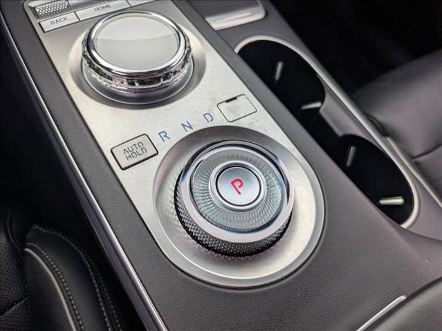 Used 2022 Genesis GV70 2.5T w/ Advanced Package image 18