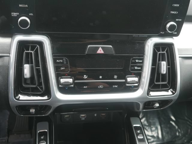 Used 2022 Kia Sorento SX AWD/4WD image 31