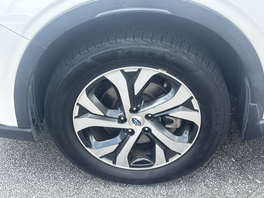 Used 2020 Subaru Outback Touring w/ Popular Package #2 AWD/4WD image 11
