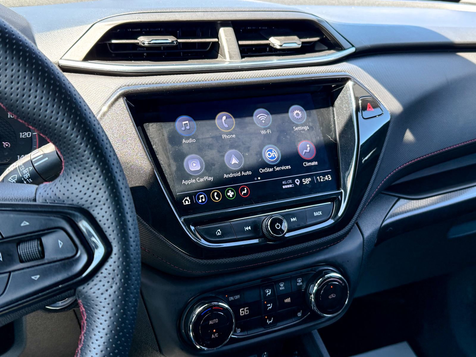 Used 2023 Chevrolet TrailBlazer RS w/ Sun and Liftgate Package image 21