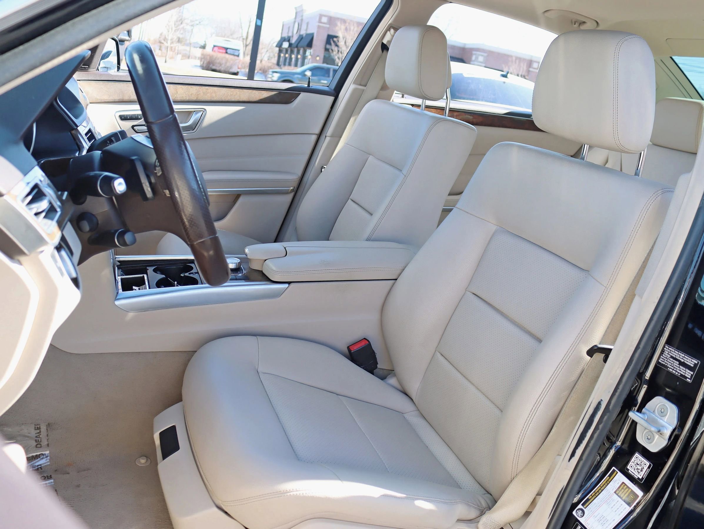 Used 2014 Mercedes-Benz E 350 E 350 4MATIC Sedan 4D image 27