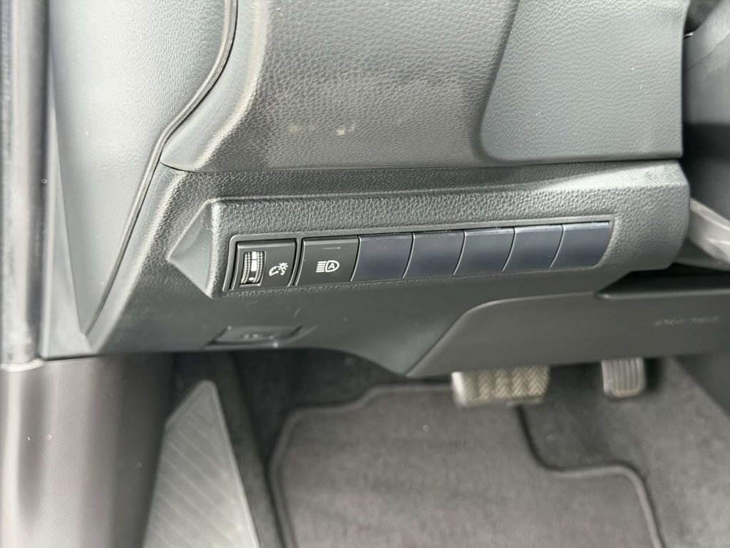 Certified 2021 Toyota Corolla XSE w/ XSE Preferred Package FWD image 20