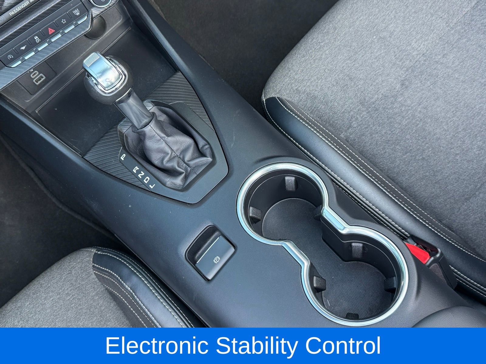 Used 2024 Ford Mustang Convertible image 24