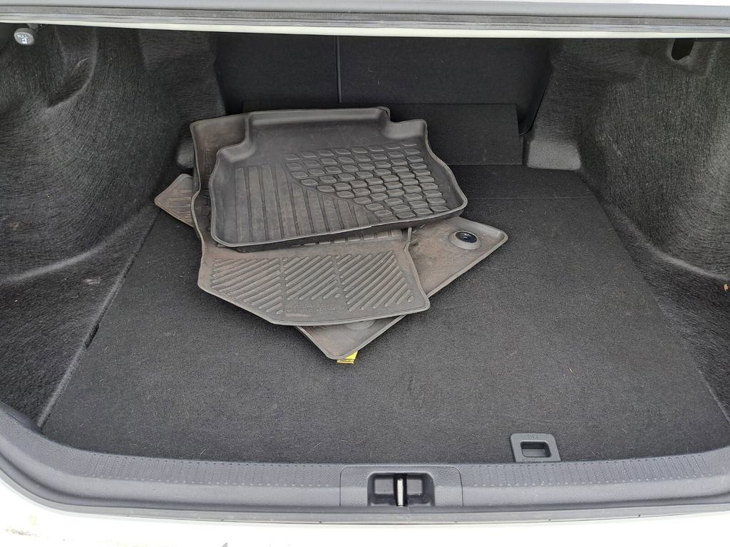 Used 2023 Toyota Camry SE image 26
