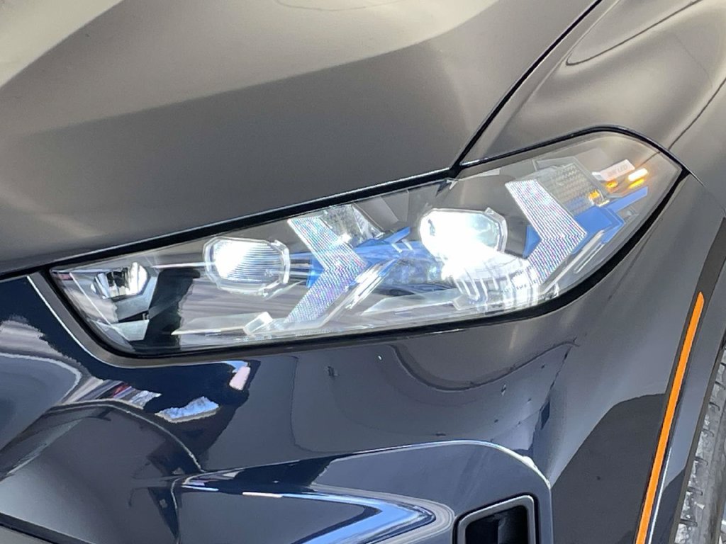 New 2026 BMW X5 xDrive50e w/ M Sport Package AWD/4WD image 9