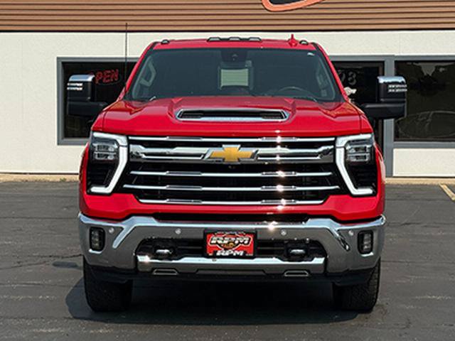Used 2024 Chevrolet Silverado 2500 LTZ w/ LTZ Plus Package AWD/4WD image 8