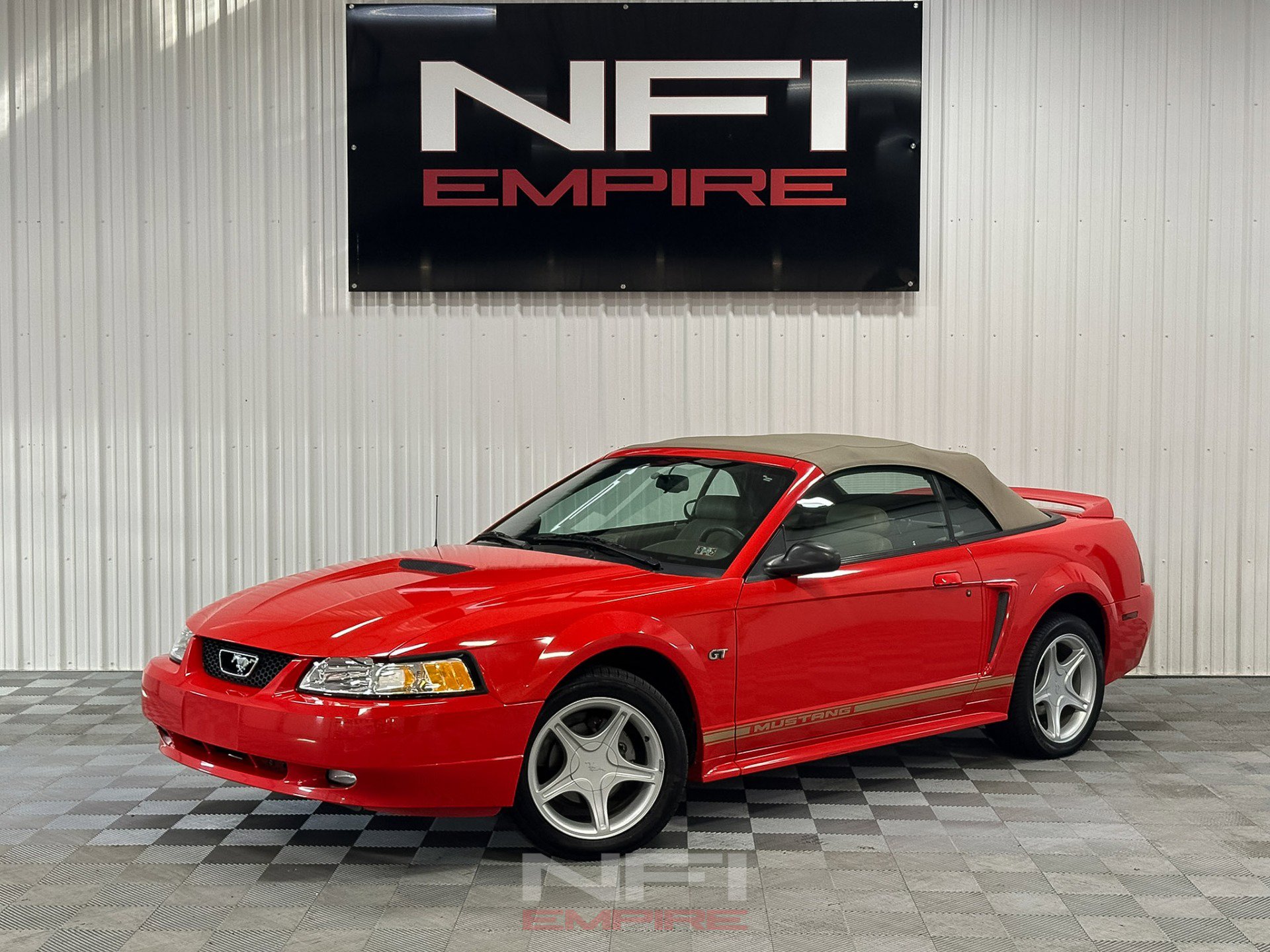 Used 2000 Ford Mustang GT image 2