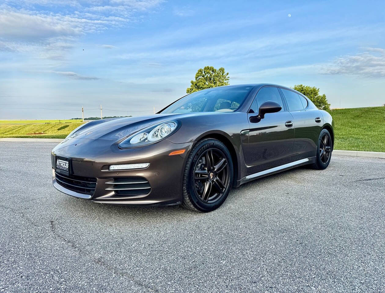 Used 2014 Porsche Panamera 4 AWD/4WD image 9