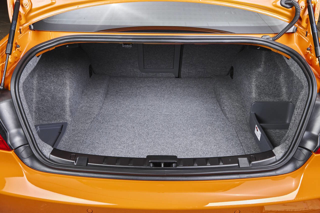 Used 2013 BMW M3 Coupe image 90