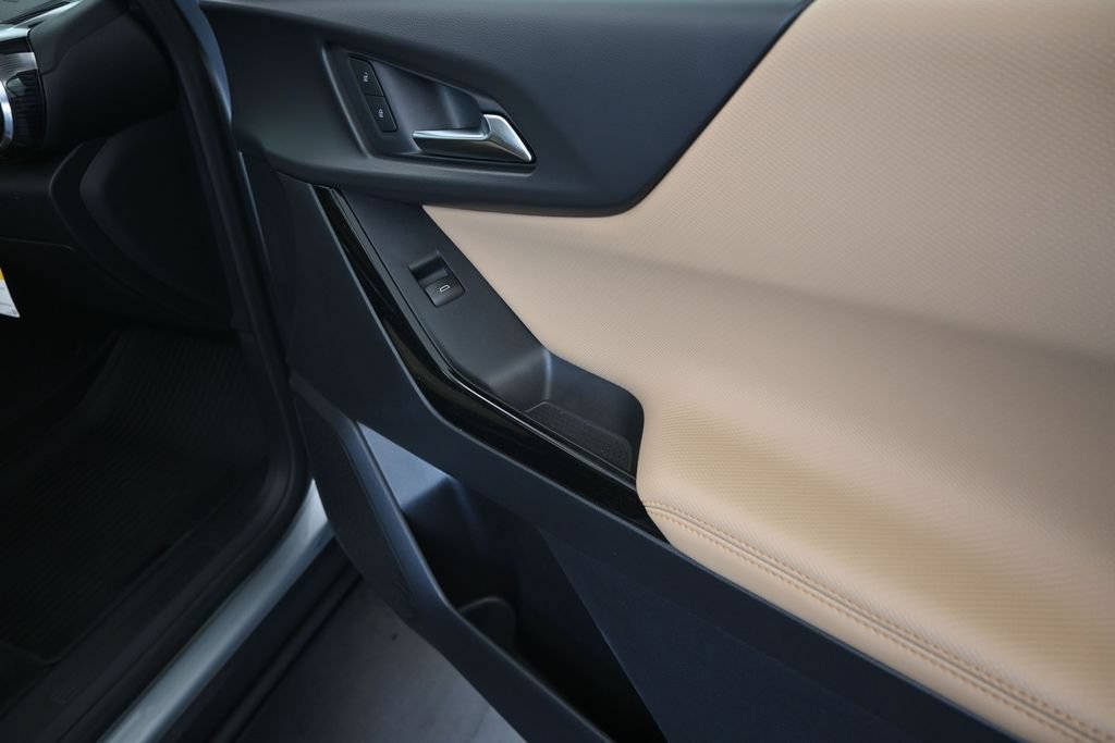 New 2026 Chevrolet Equinox ACTIV w/ Convenience Package III FWD image 23