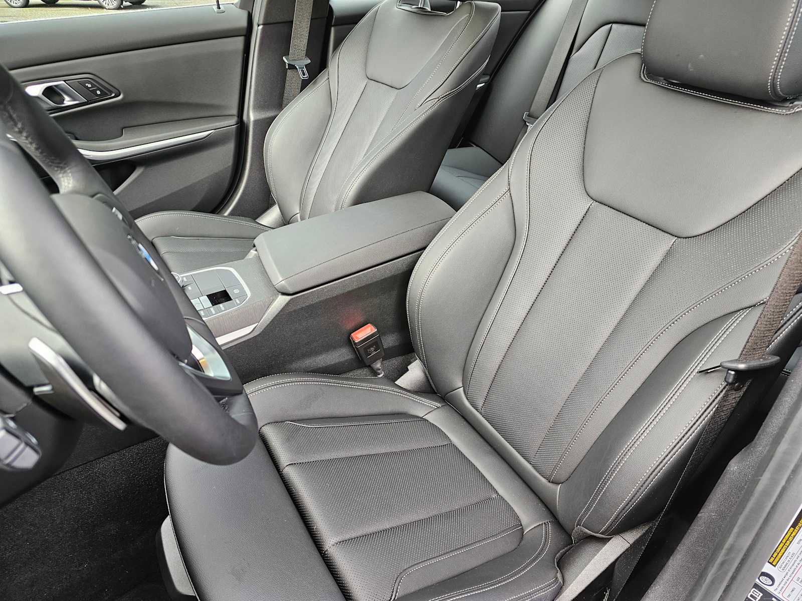 Used 2024 BMW 330i xDrive Sedan w/ Convenience Package image 21